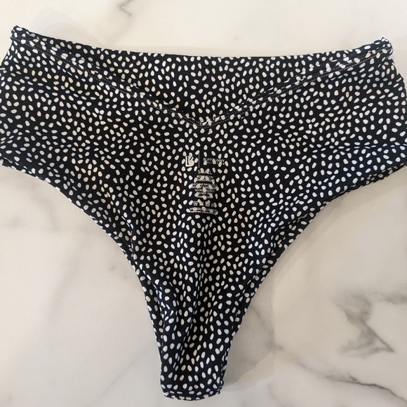 Buff Bunny swim suit - Picture 5 of 16